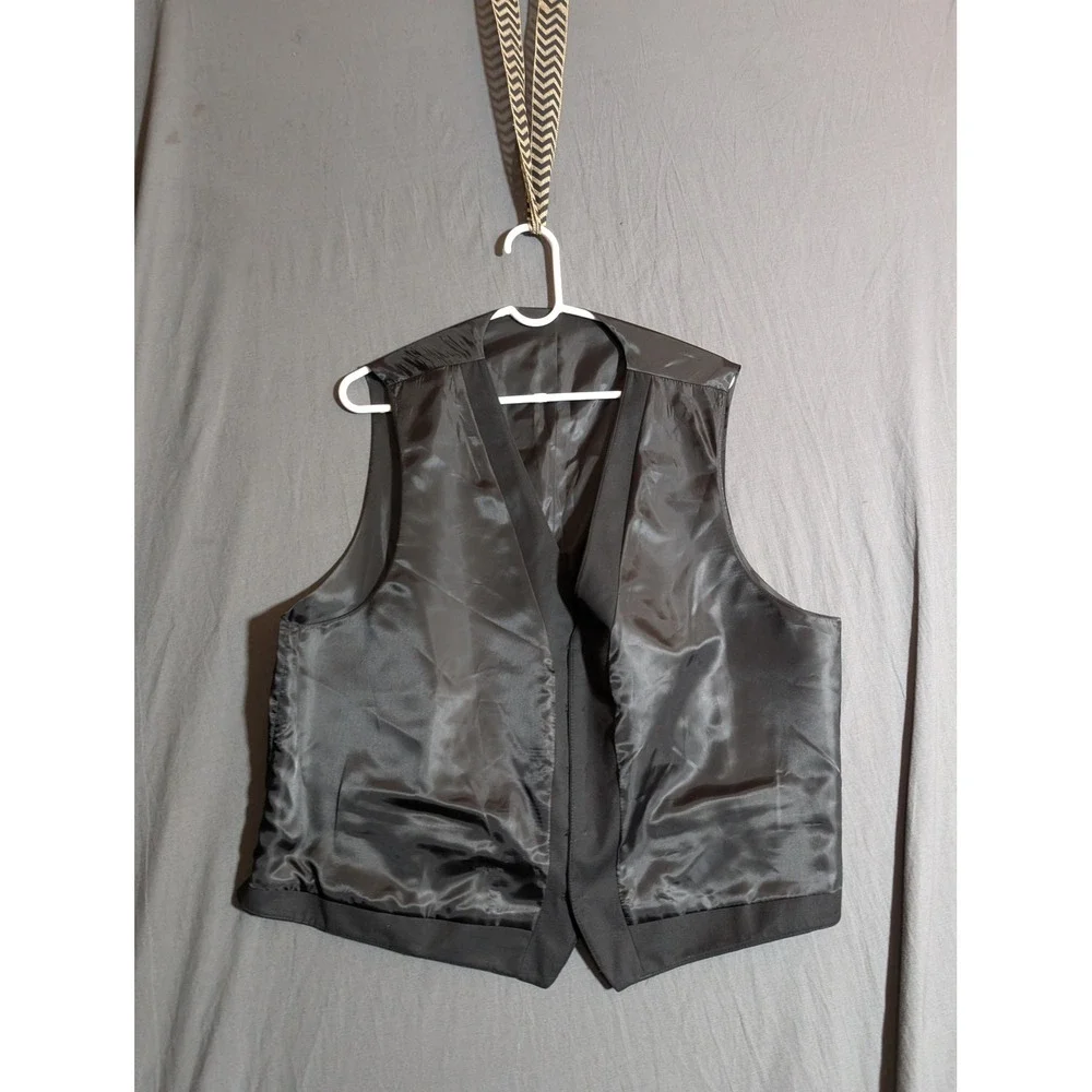 N/A type suit